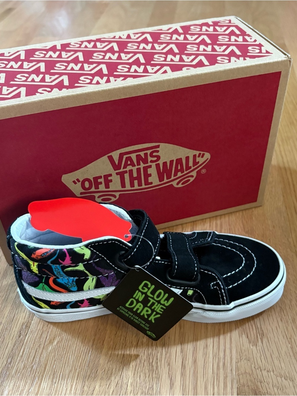 Vans Kids Black Hi-Top Sneakers with Neon Multicolor Shark Print Sz 2 NEW